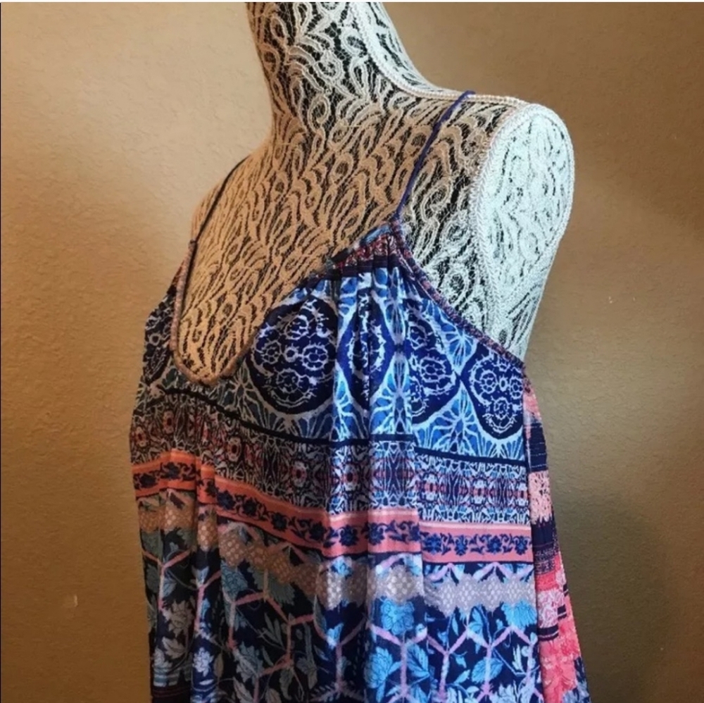 NO LONGET AVAIL NWT BEBE Caravan Strip Crisscross Back Tank Top women's size M - Picture 4 of 5